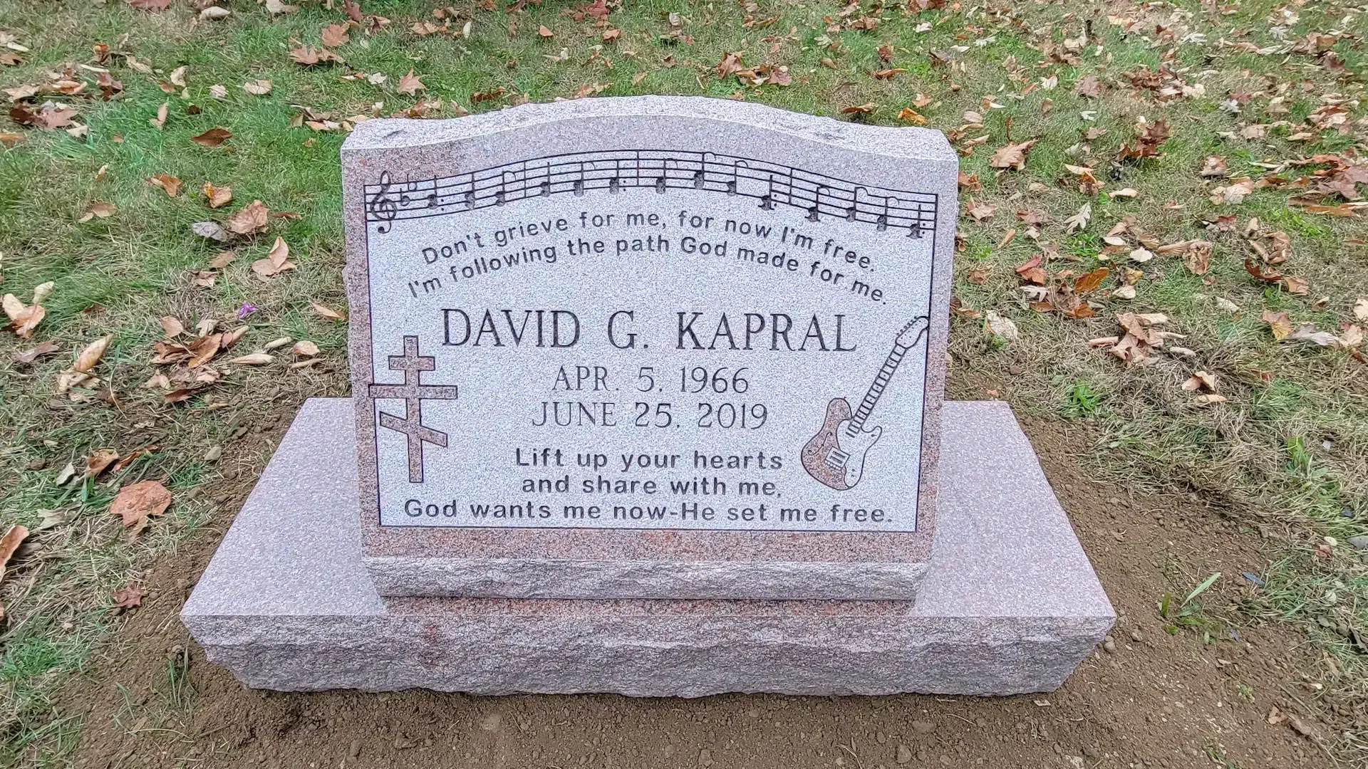 Granite Upright Monument hand-carved by Upright Monument Shop in NJ — image 2